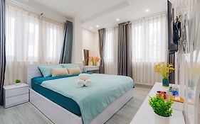 Momo Residence